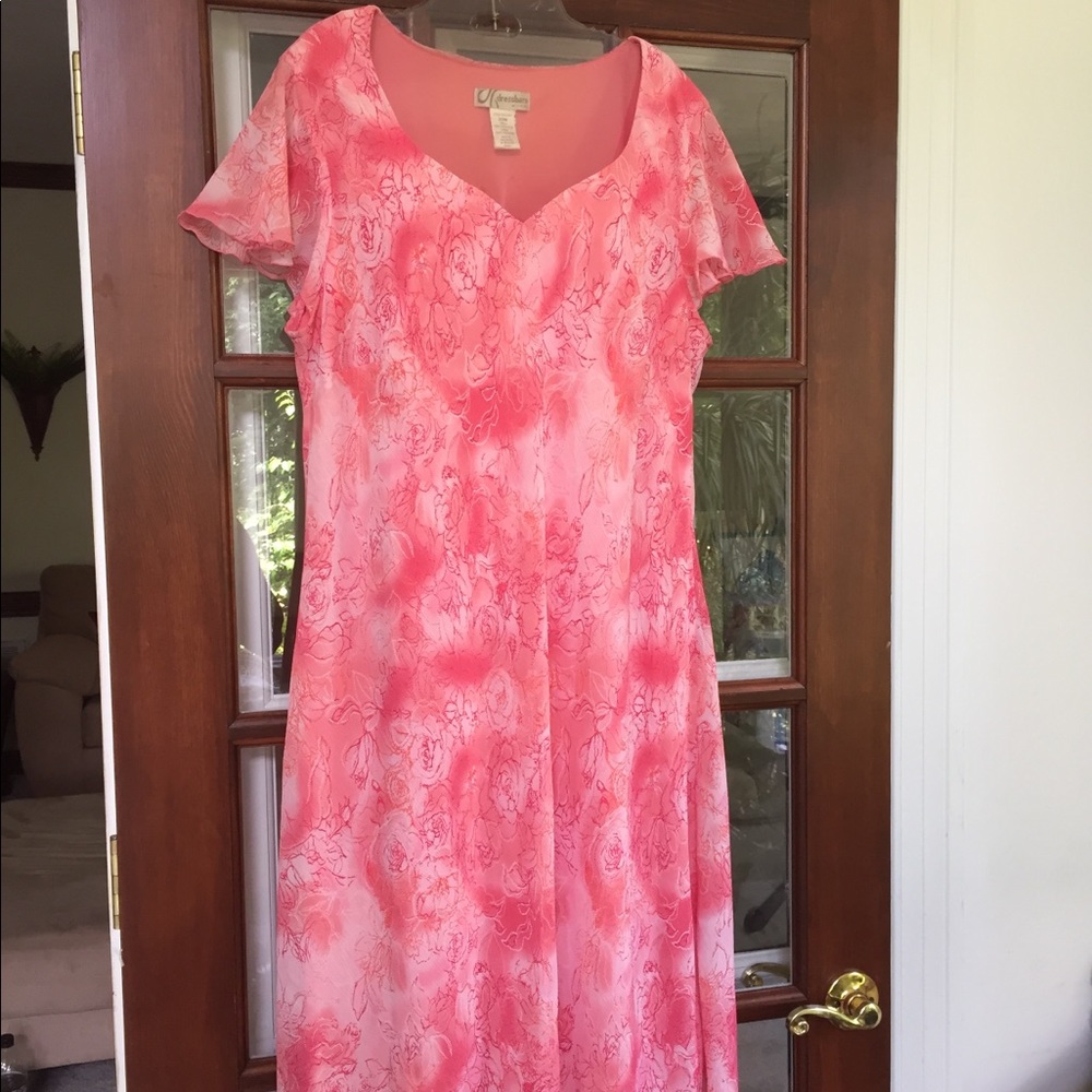 Beautiful Dress Barn Summer Cocktail Dress size 20